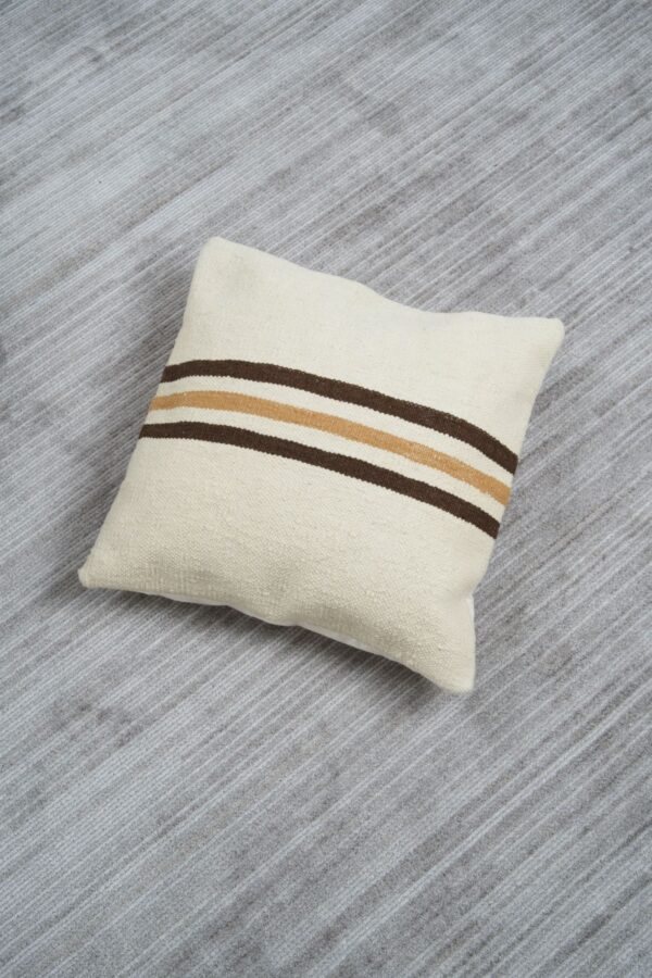 Gaziantep El Yapımı Kırlent Kılıfı | Yünlü İple Geleneksel Şıklık